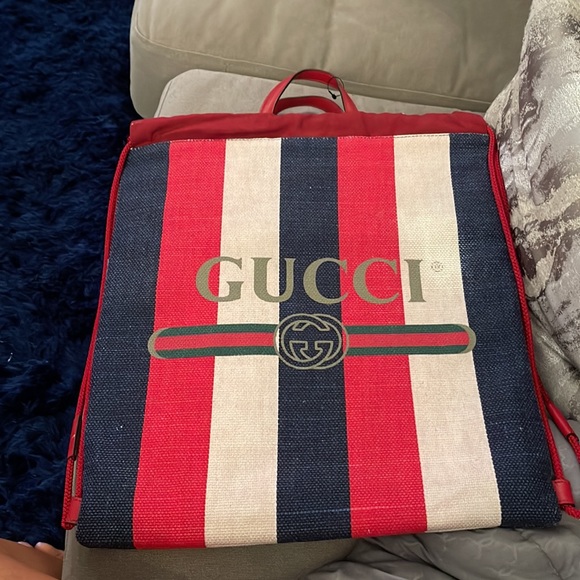 Nice Gucci canvas drawstring backpack can be both for women and men very unique - Picture 2 of 8